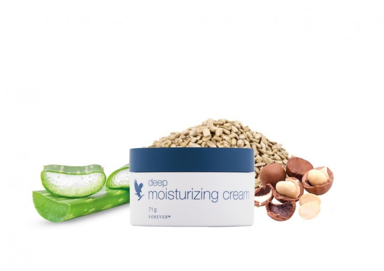 SO SCHAFFT DIE DEEP MOISTURIZING CREAM VON FOREVER DIE PERFEKTE BALANCE ZWISCHEN FEUCHTIGKEIT UND PFLEGE